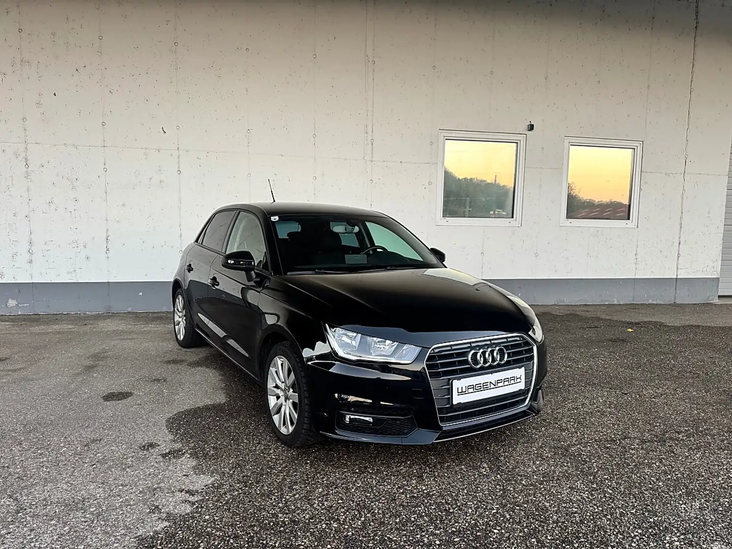 Audi A1 Sportback 1.4 TDI | Navi | Sitzheizung | Picker... Schwarz - 2