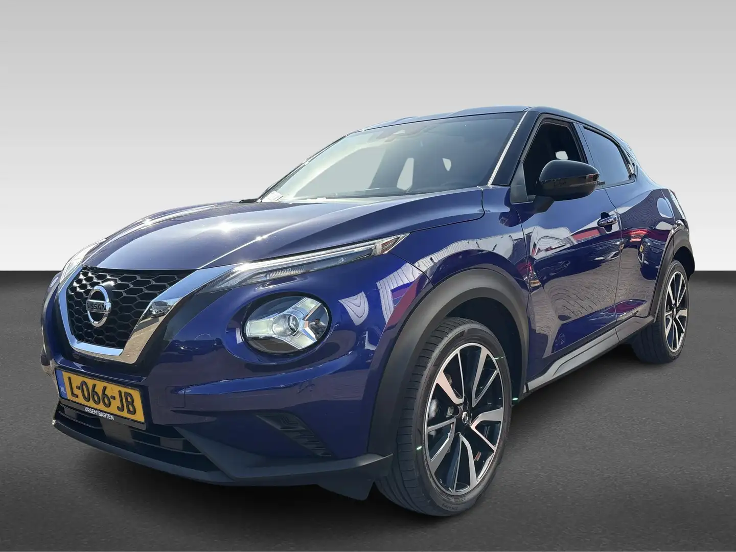 Nissan Juke 1.0 DIG-T N-Connecta Blau - 2