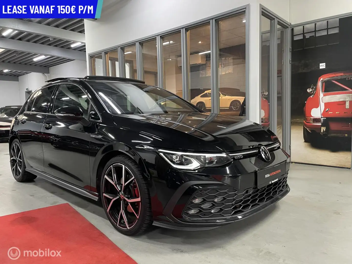 Volkswagen Golf GTD 2.0 2024 PANO ELEK STOELEN HEADUP LEER HARMAN KARD Zwart - 2
