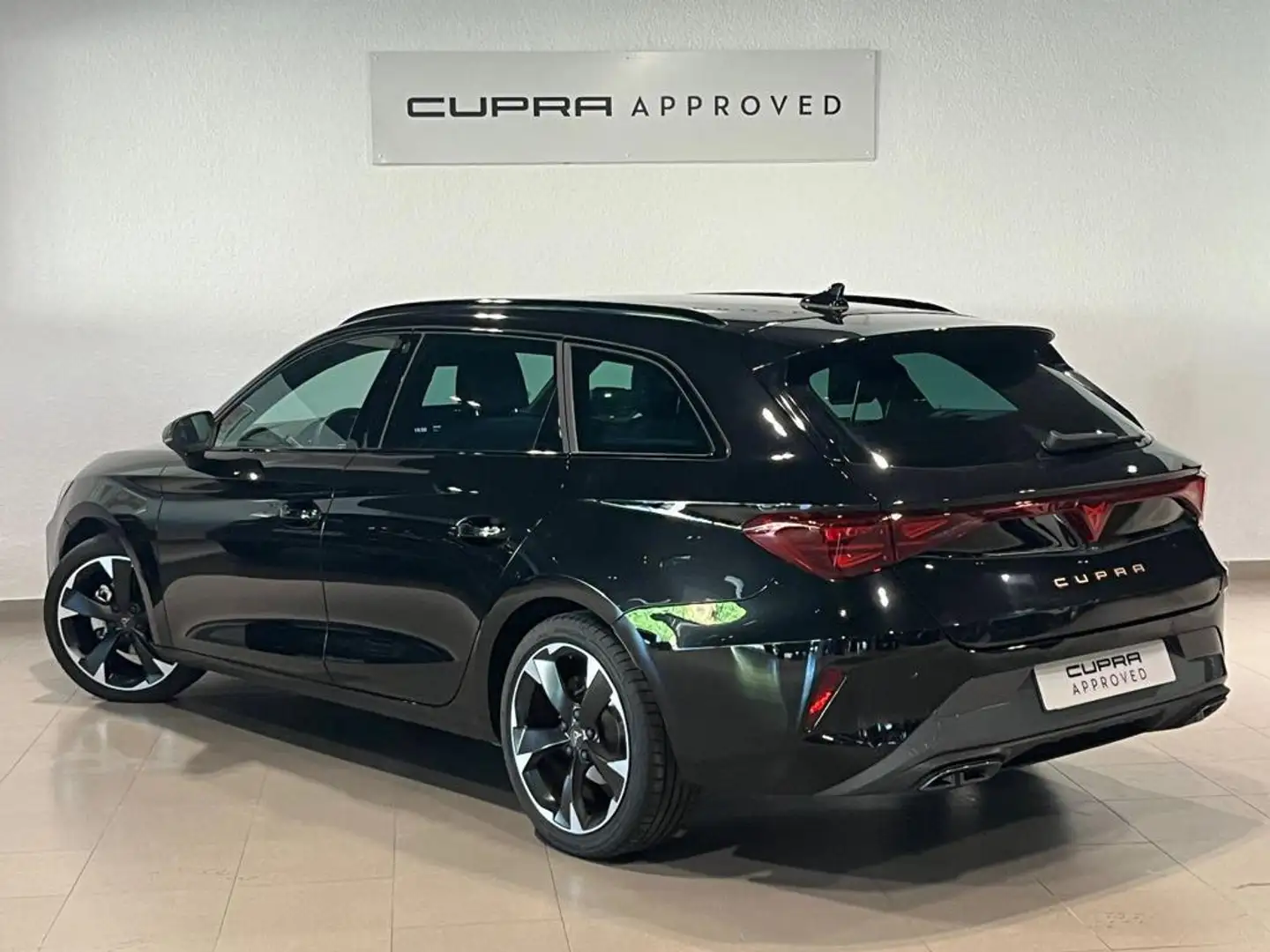 CUPRA Leon Sportstourer 1.5 eTSI 110 DSG Negro - 2