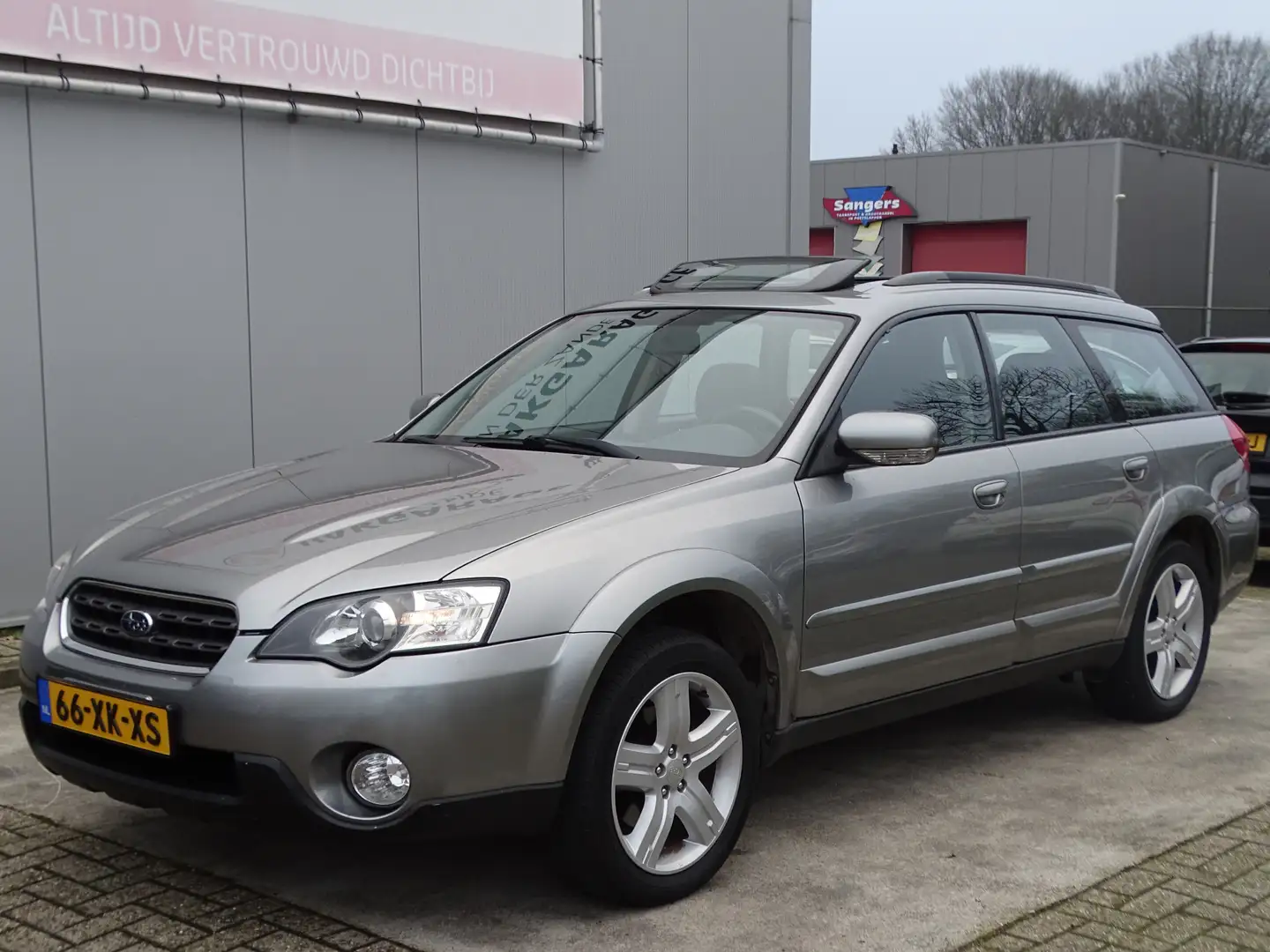 Subaru OUTBACK 2.5i AWD Comfort, Panodak, Cruise Control, Trekhaa Szürke - 2