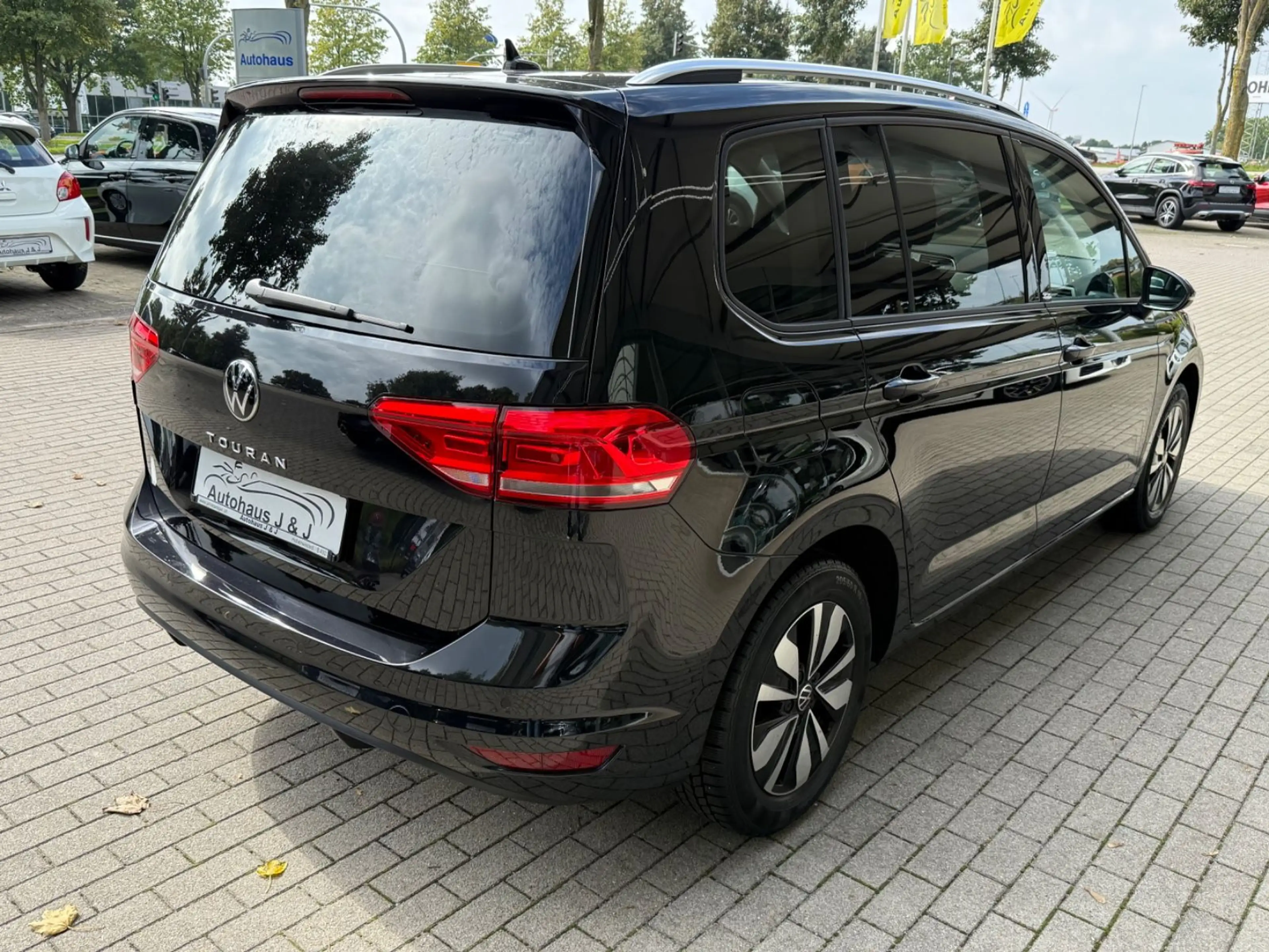 Volkswagen Touran 1.5TSI Move AppConnect/ACC/SHZ/PDC/BLIS — photo 3
