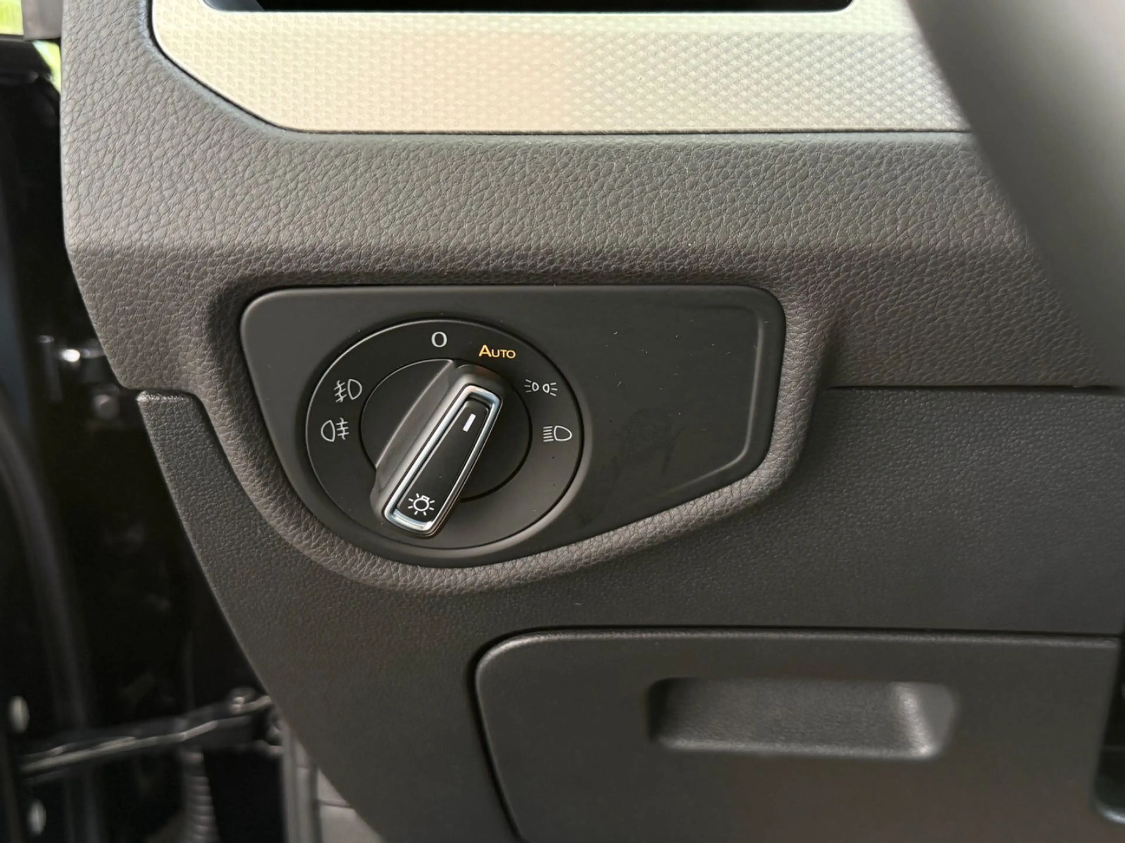 Volkswagen Touran 1.5TSI Move AppConnect/ACC/SHZ/PDC/BLIS — photo 13