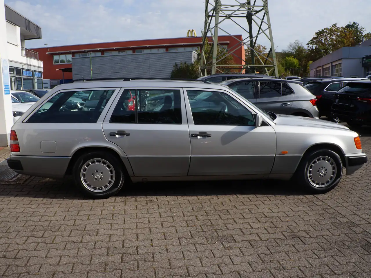 Mercedes-Benz 200 W124 200 TE, foto 4