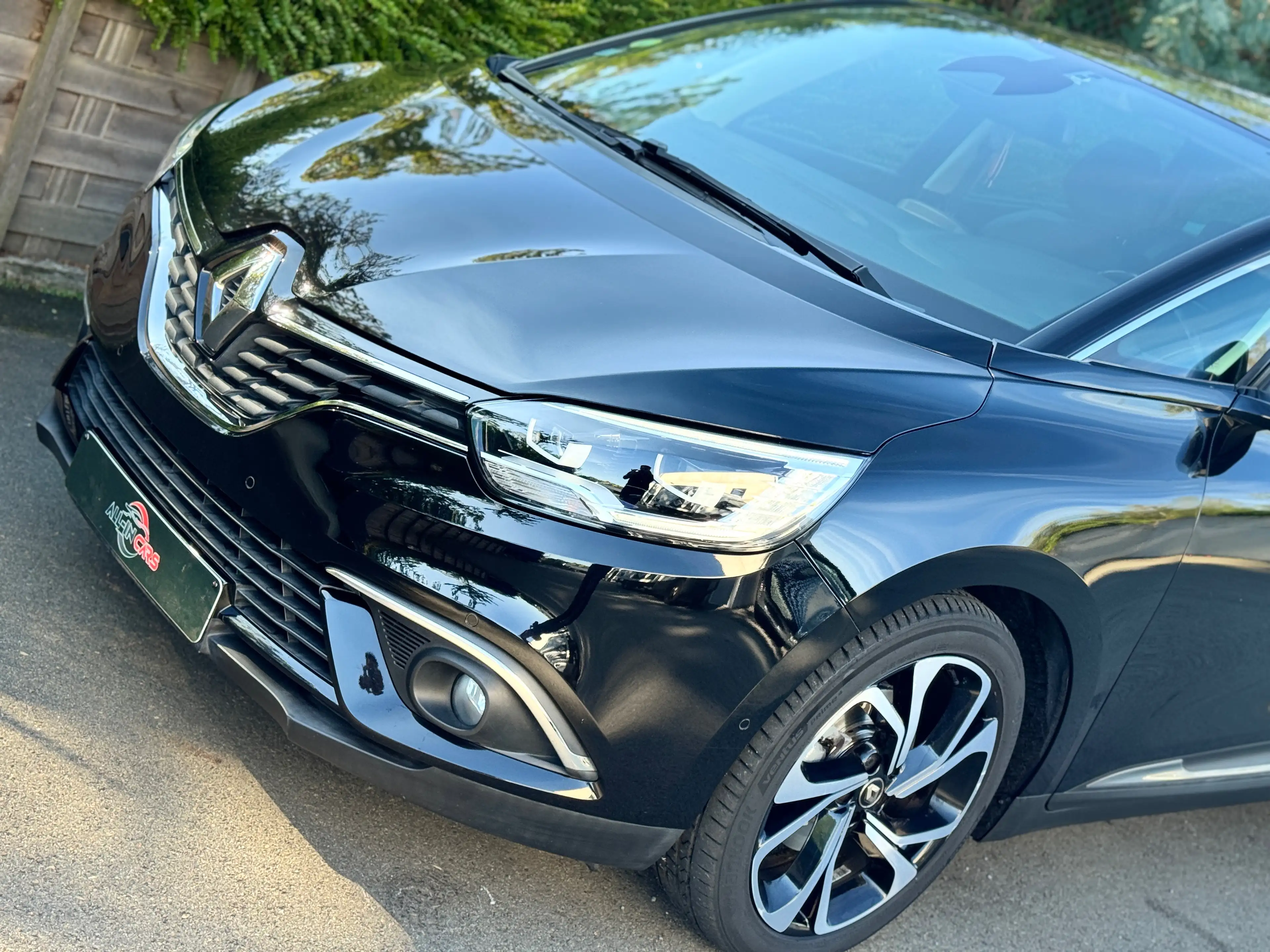 Renault Grand Scenic Grand Scénic 1.7 Blue dCi (EU6.2) — photo 4