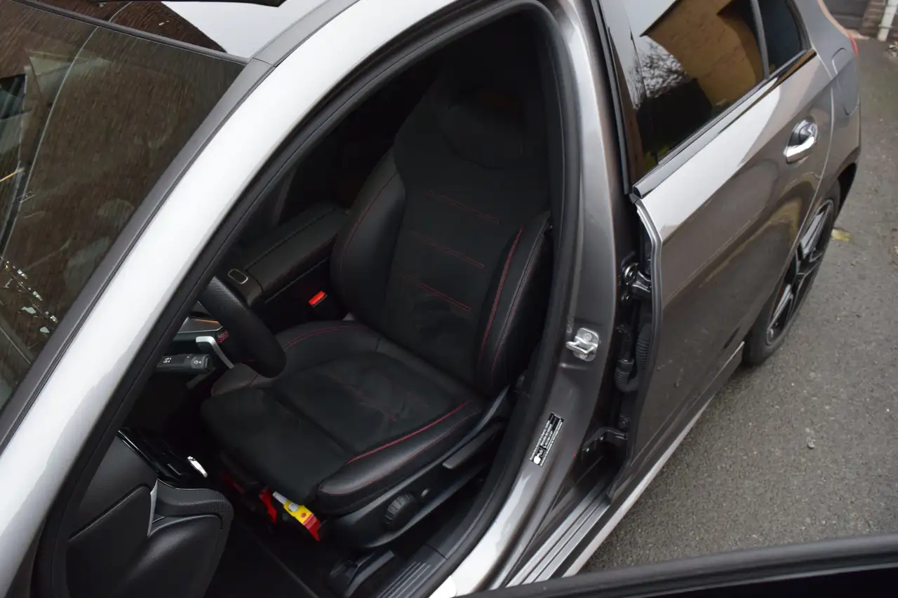 Mercedes-Benz A-Class 7G-DCT AMG- NAVI / BURMESTER PACK /PANO OPENDAK, миниатюра 4