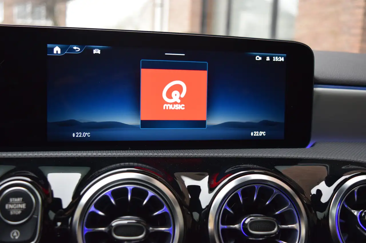 Mercedes-Benz A-Class 7G-DCT AMG- NAVI / BURMESTER PACK /PANO OPENDAK, миниатюра 14