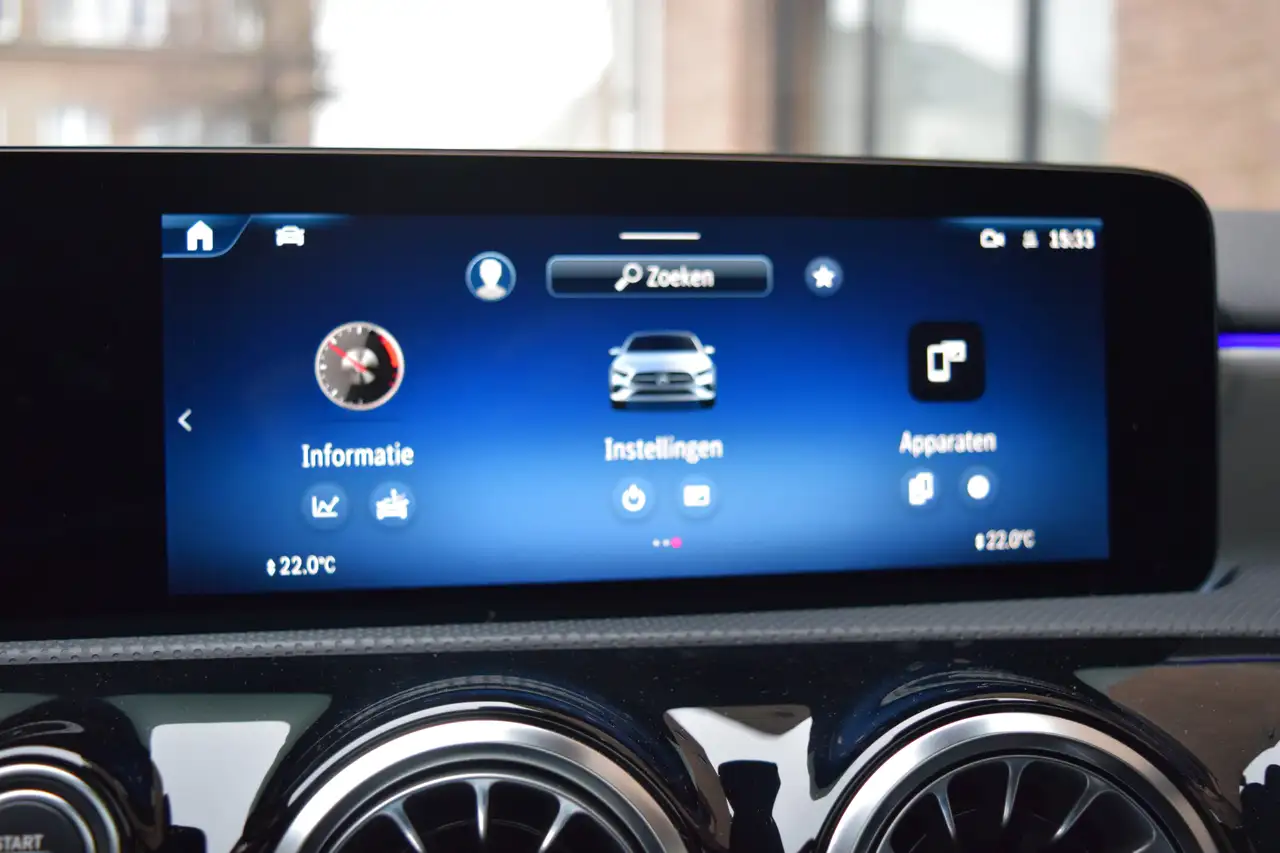 Mercedes-Benz A-Class 7G-DCT AMG- NAVI / BURMESTER PACK /PANO OPENDAK, миниатюра 13