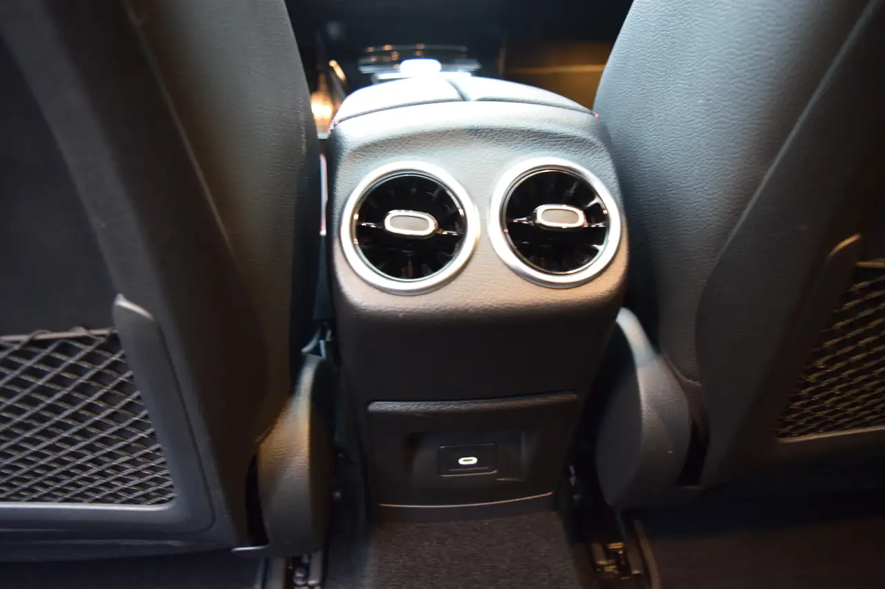 Mercedes-Benz A-Class 7G-DCT AMG- NAVI / BURMESTER PACK /PANO OPENDAK, миниатюра 23