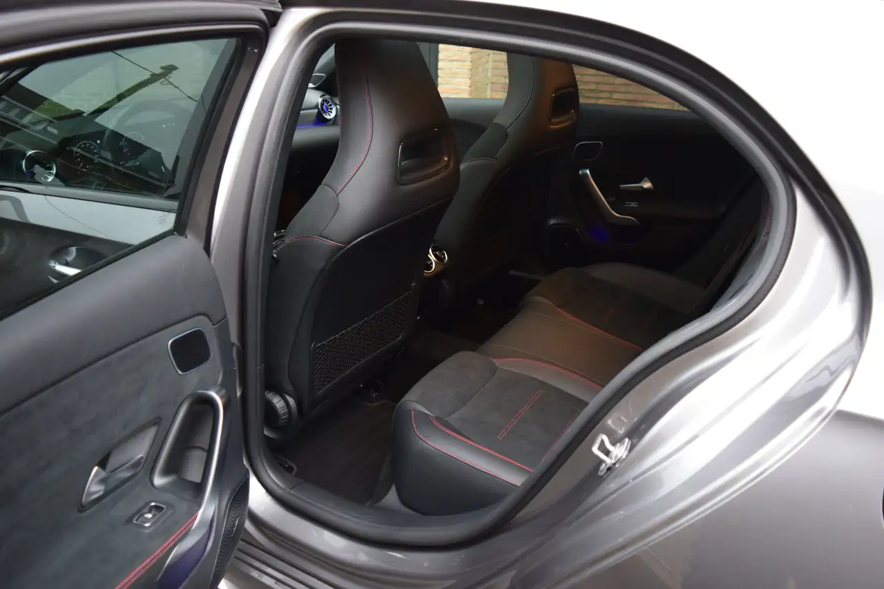 Mercedes-Benz A-Class 7G-DCT AMG- NAVI / BURMESTER PACK /PANO OPENDAK, миниатюра 22