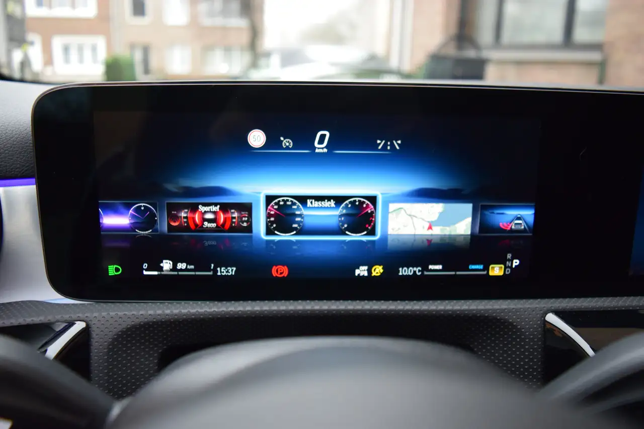 Mercedes-Benz A-Class 7G-DCT AMG- NAVI / BURMESTER PACK /PANO OPENDAK, миниатюра 9