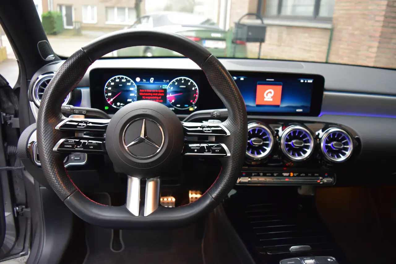 Mercedes-Benz A-Class 7G-DCT AMG- NAVI / BURMESTER PACK /PANO OPENDAK, миниатюра 6