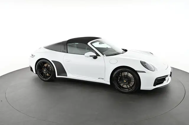Porsche 911 view 20
