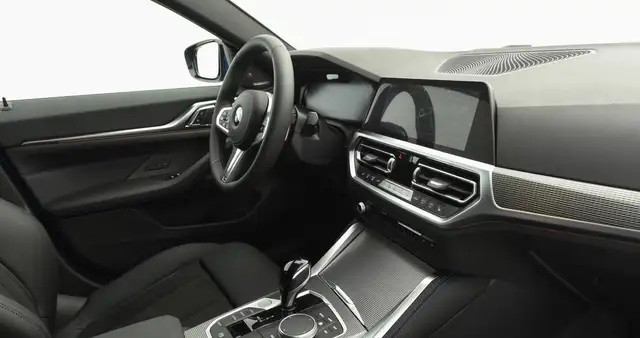 BMW 4 Series view 9