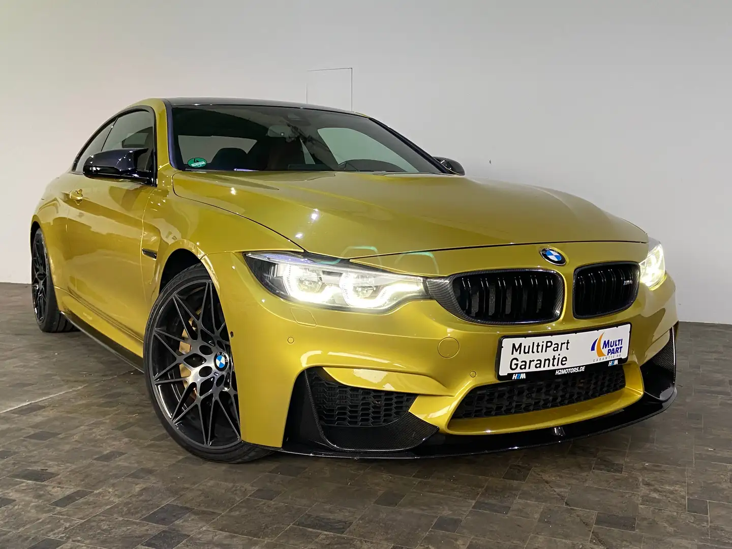 BMW M4 Coupe Competition, Driver Package, LED, HUD, H&K Beige - 2
