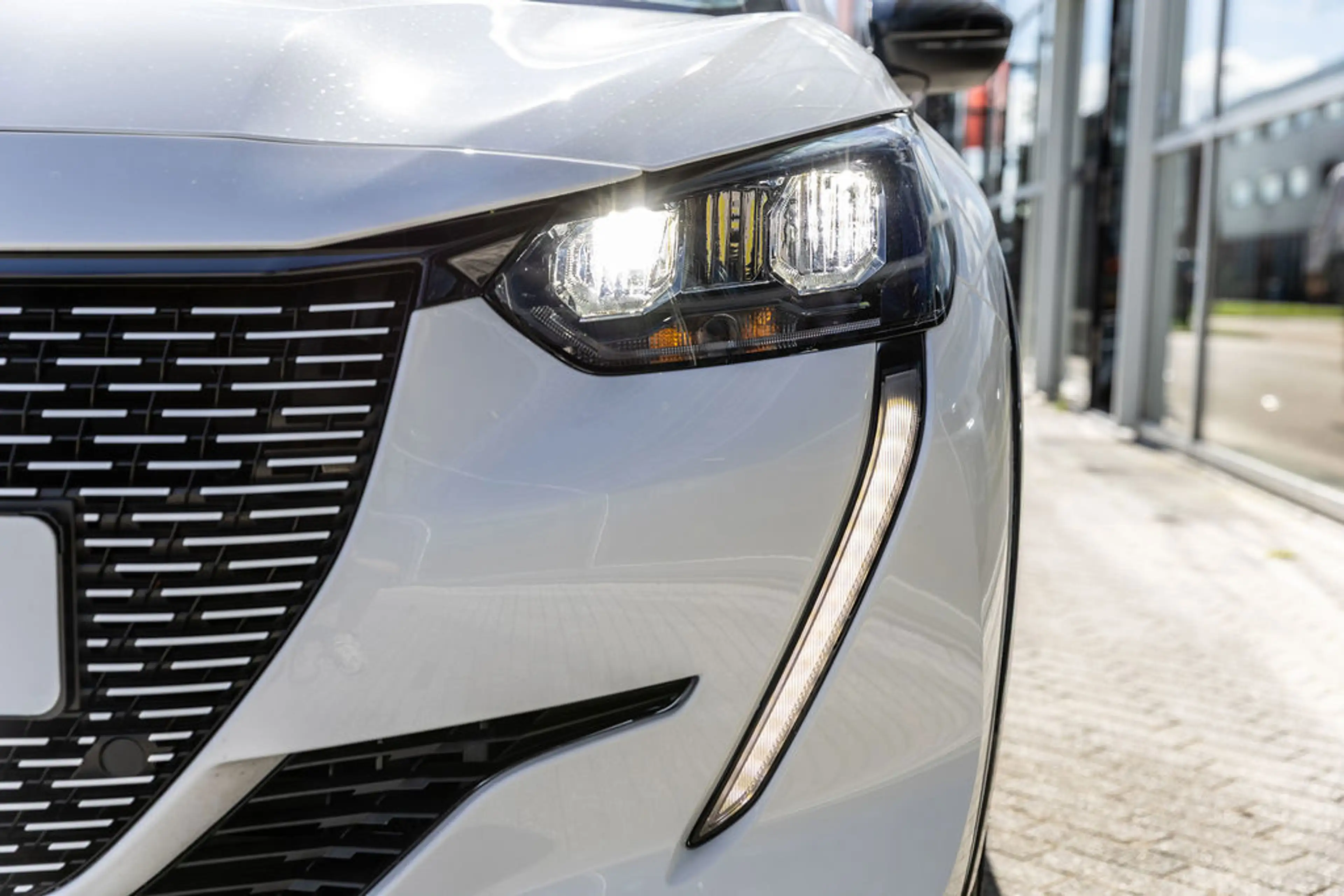 Peugeot e-208 EV Allure 50 kWh | Warmtepomp — photo 37