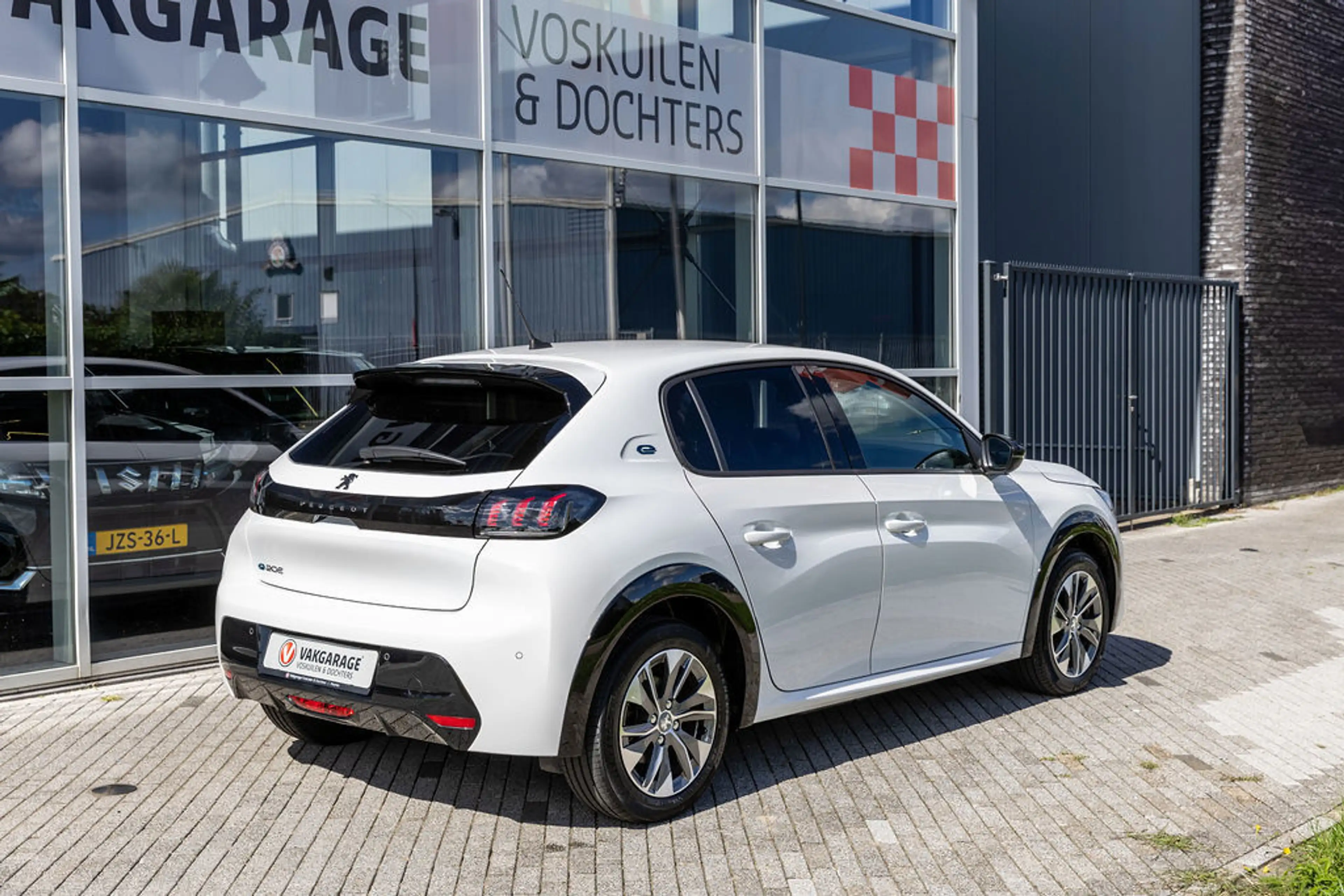Peugeot e-208 EV Allure 50 kWh | Warmtepomp — photo 45