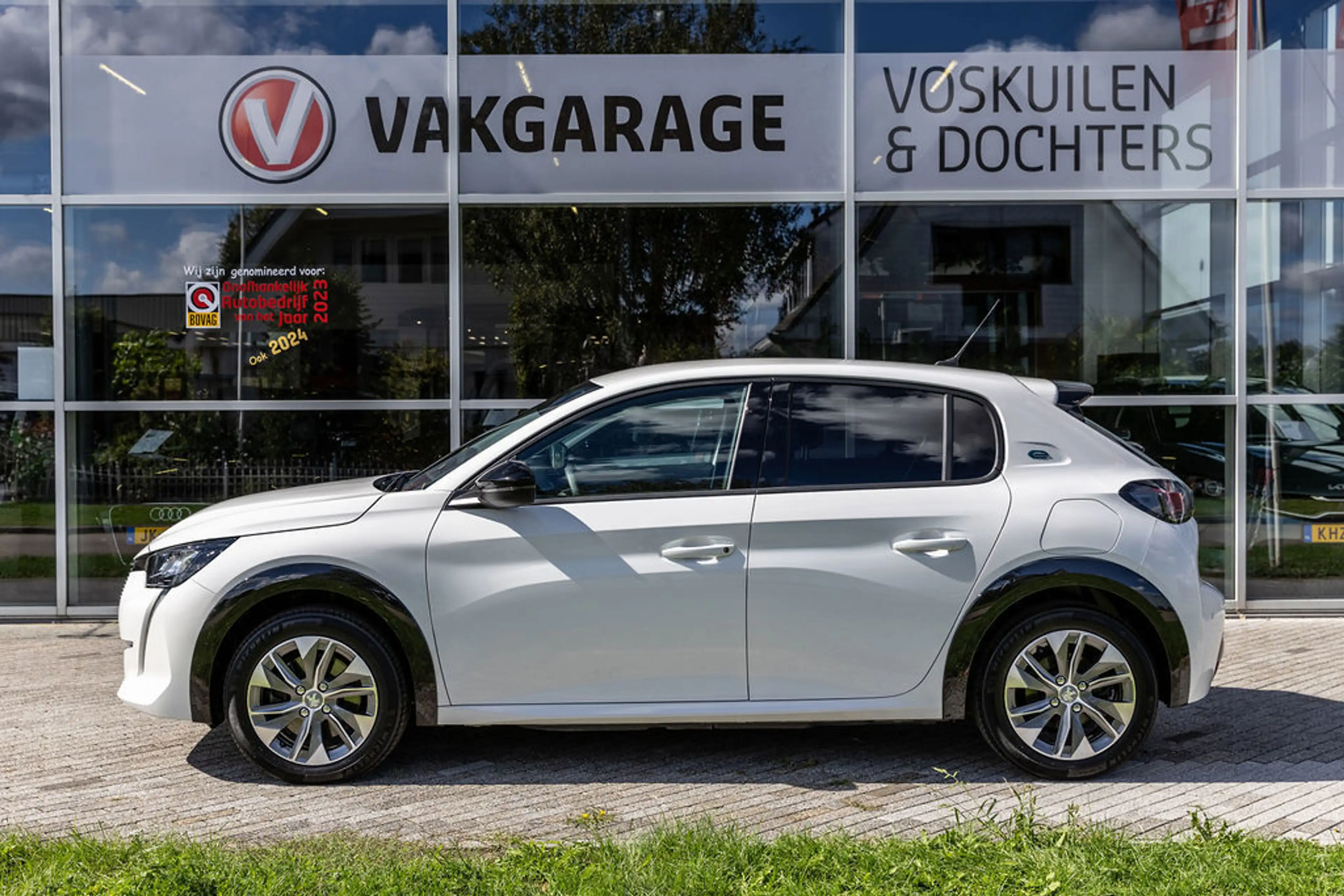 Peugeot e-208 EV Allure 50 kWh | Warmtepomp — photo 2