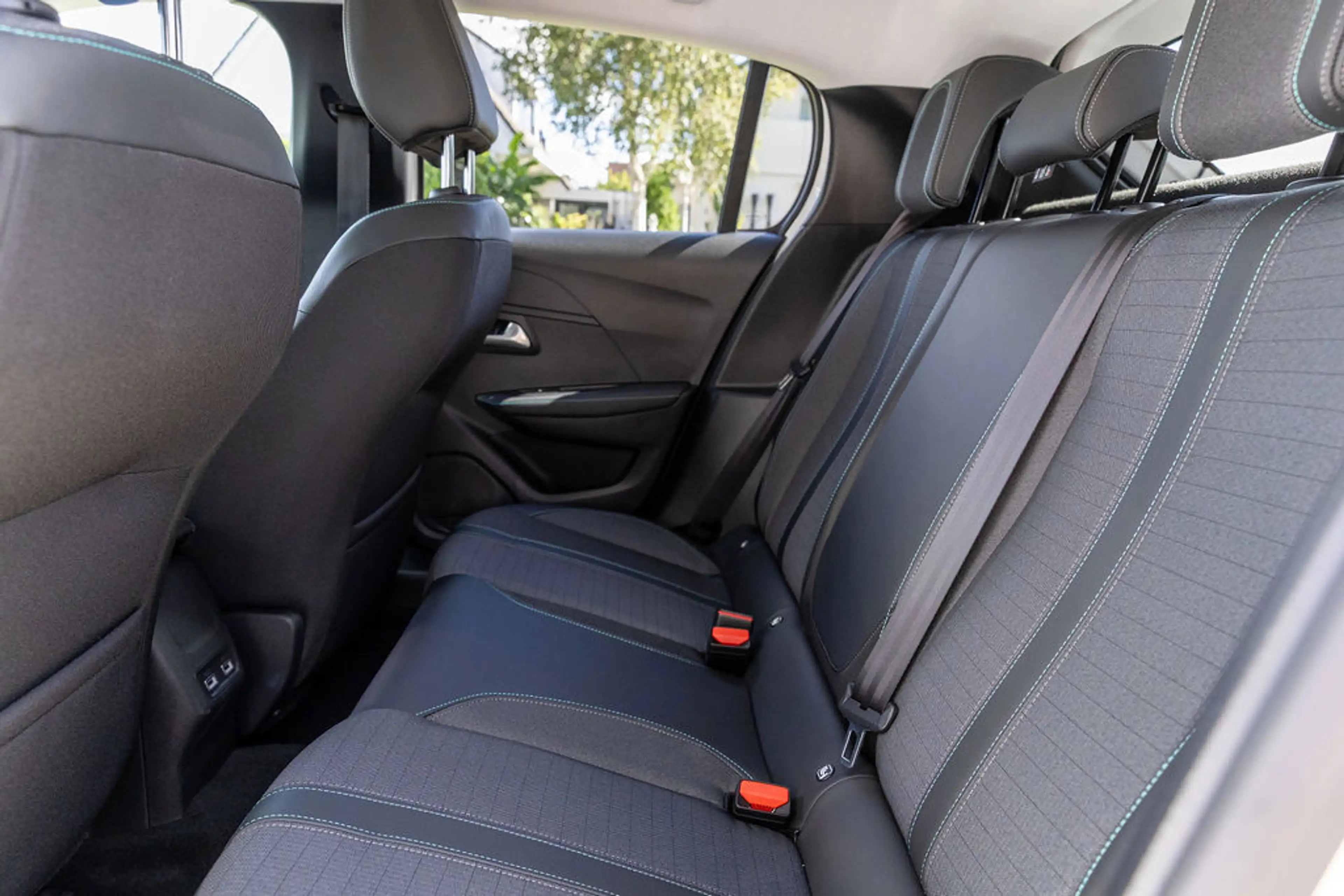 Peugeot e-208 EV Allure 50 kWh | Warmtepomp — photo 32