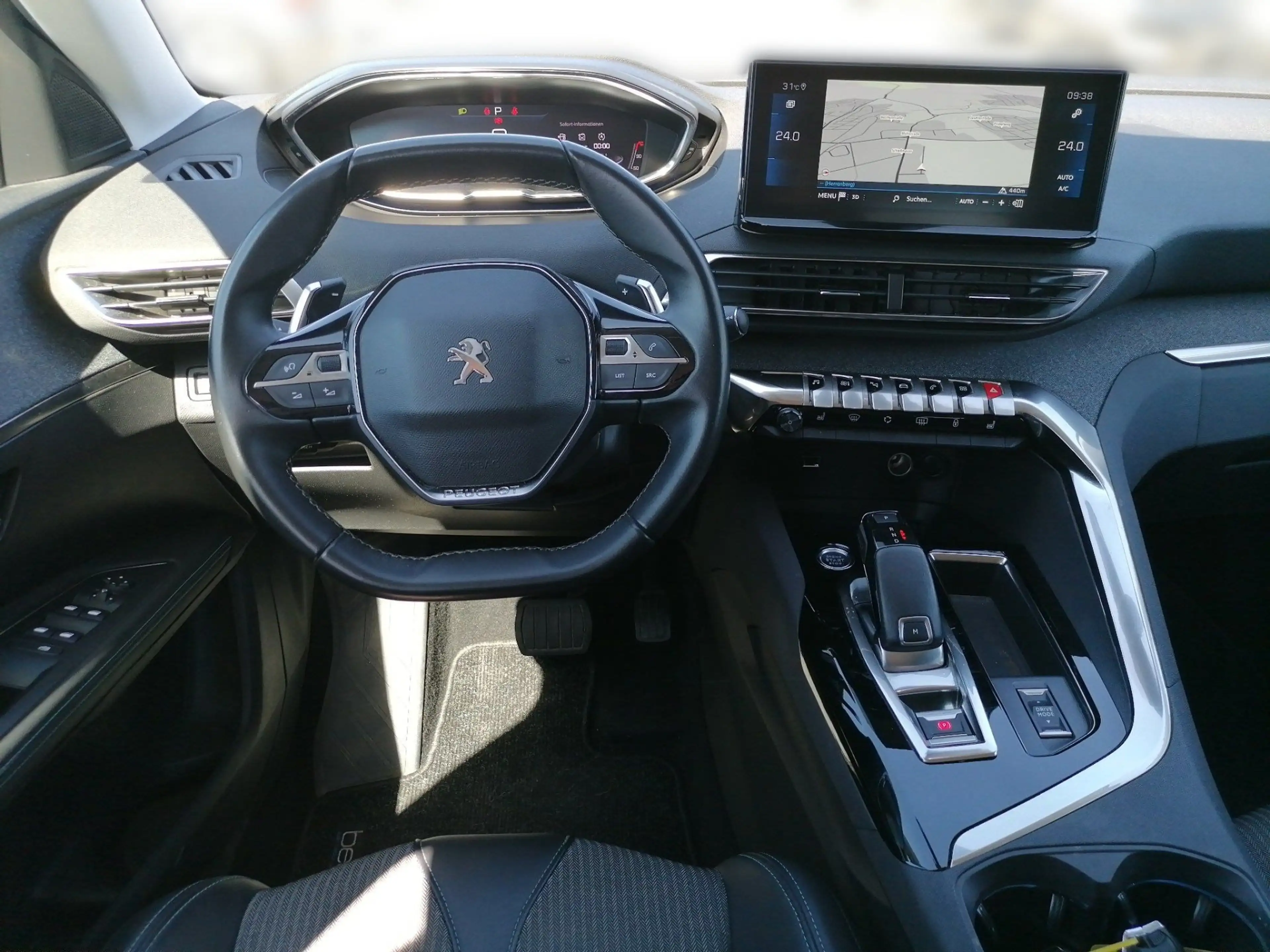 Peugeot 5008 1.2 PureTech 130 Allure Pack KeyLess LED LM — photo 8