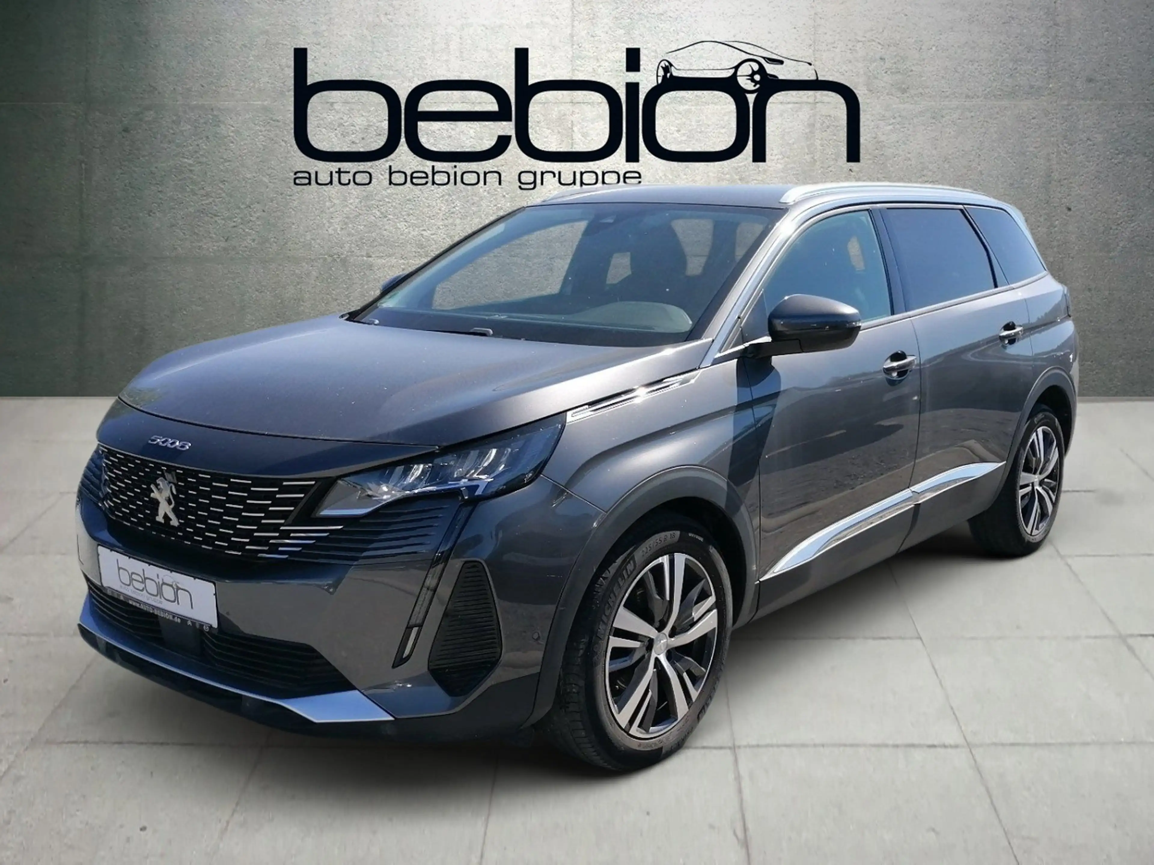 Peugeot 5008 1.2 PureTech 130 Allure Pack KeyLess LED LM — photo 2