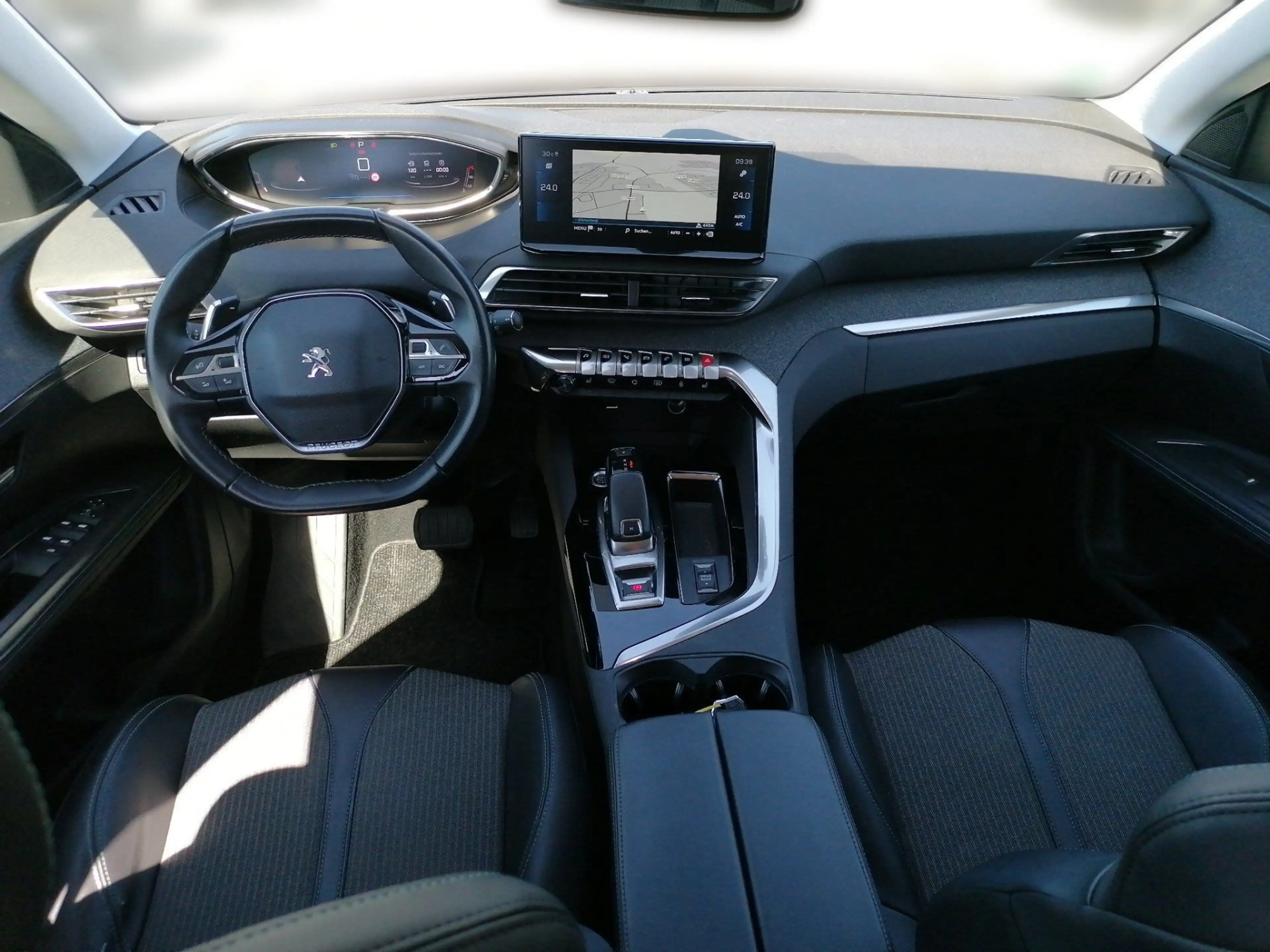 Peugeot 5008 1.2 PureTech 130 Allure Pack KeyLess LED LM — photo 9