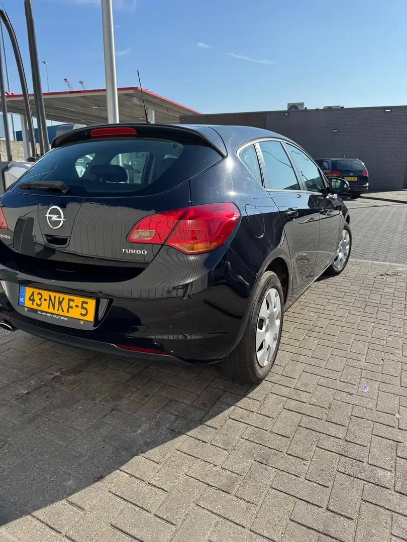 Opel Astra 1.4 Zwart - 2