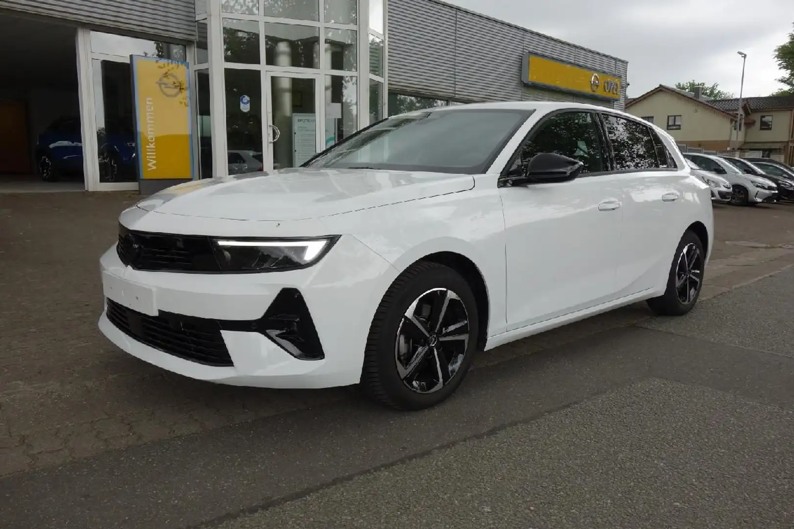 Opel Astra L Lim. 5-trg. GS Line Blanc - 1