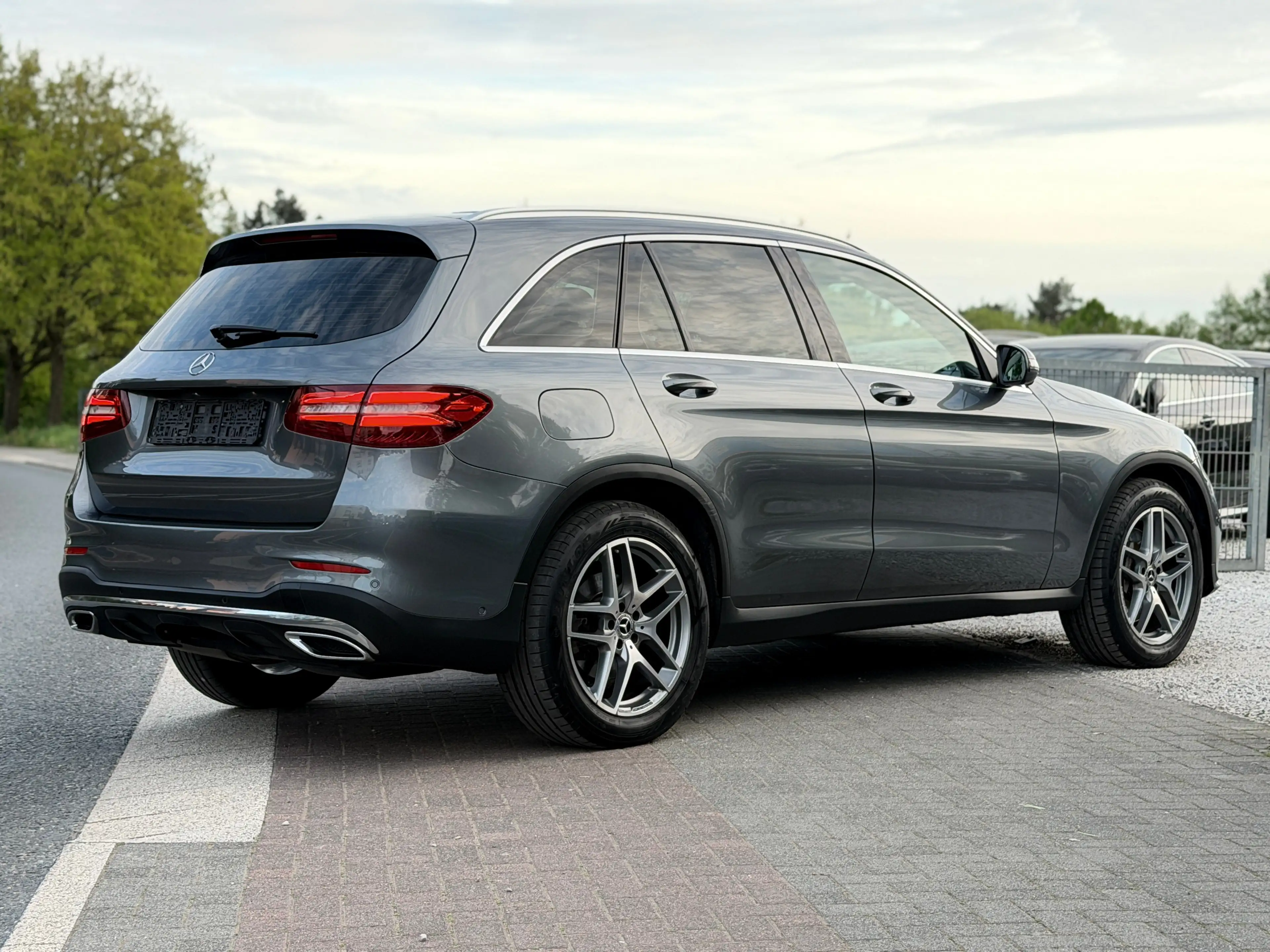 Mercedes-Benz GLC 350 GLC 350d 4Matic 3x AMG Line *Pano* 360°Kam AHK — photo 14