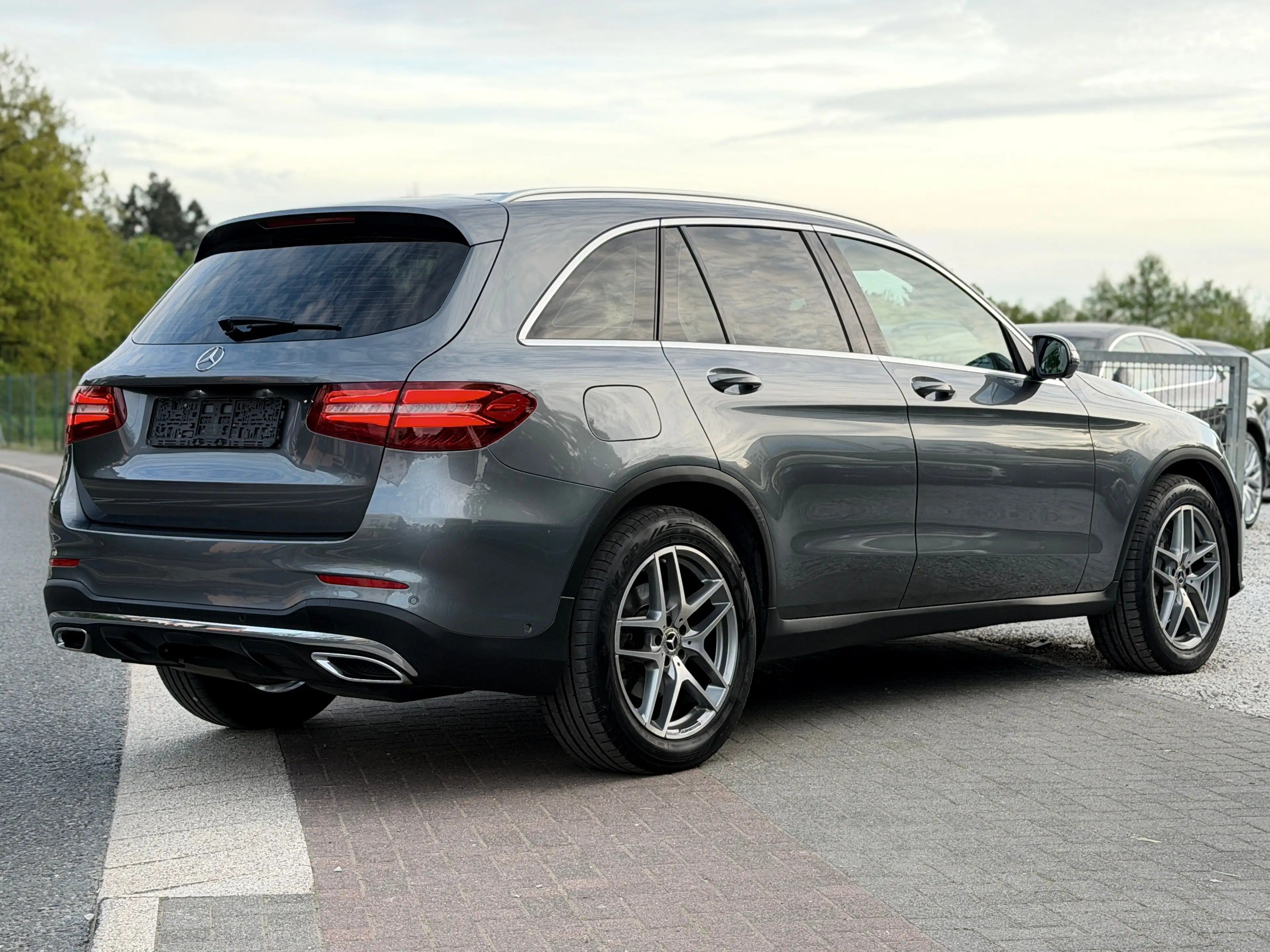 Mercedes-Benz GLC 350 GLC 350d 4Matic 3x AMG Line *Pano* 360°Kam AHK — photo 10