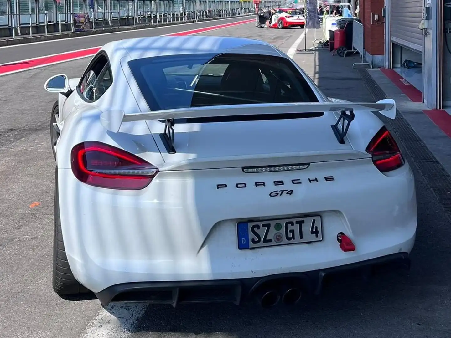 Porsche Cayman Cayman GT4*Appr*Clubsport*Manthey*Sport Chrono* Weiß - 2