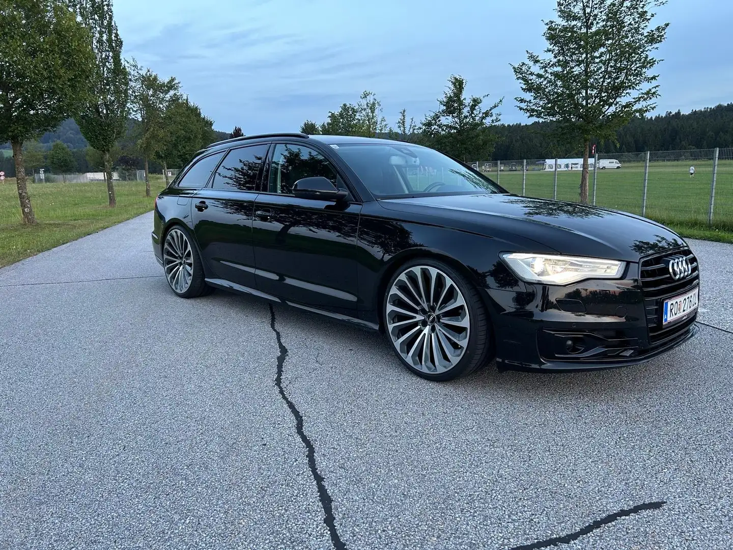 Audi A6 Avant 2,0 TDI ultra S-tronic - 1