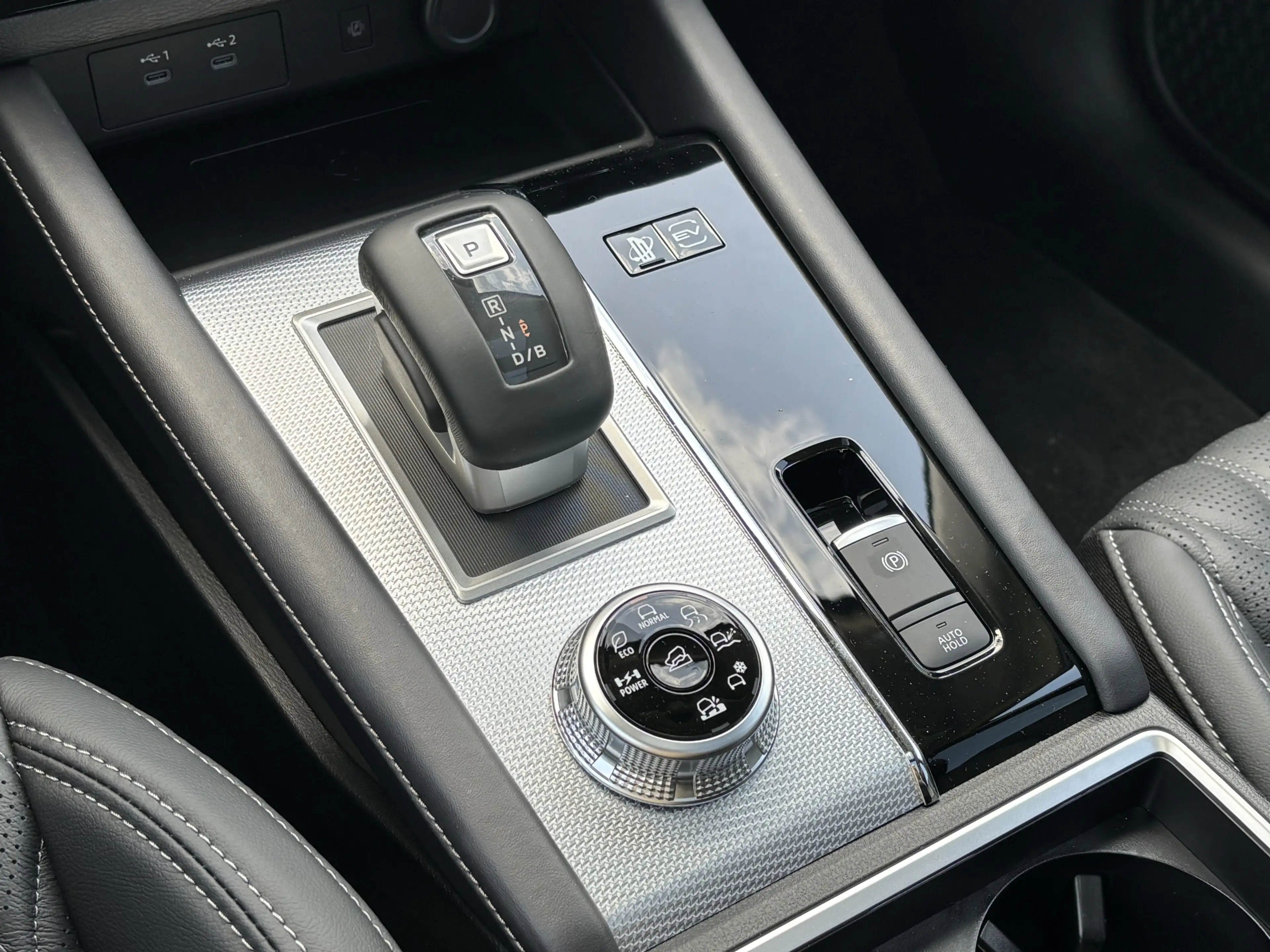 Mitsubishi Outlander 2.4 PHEV Instyle — photo 26