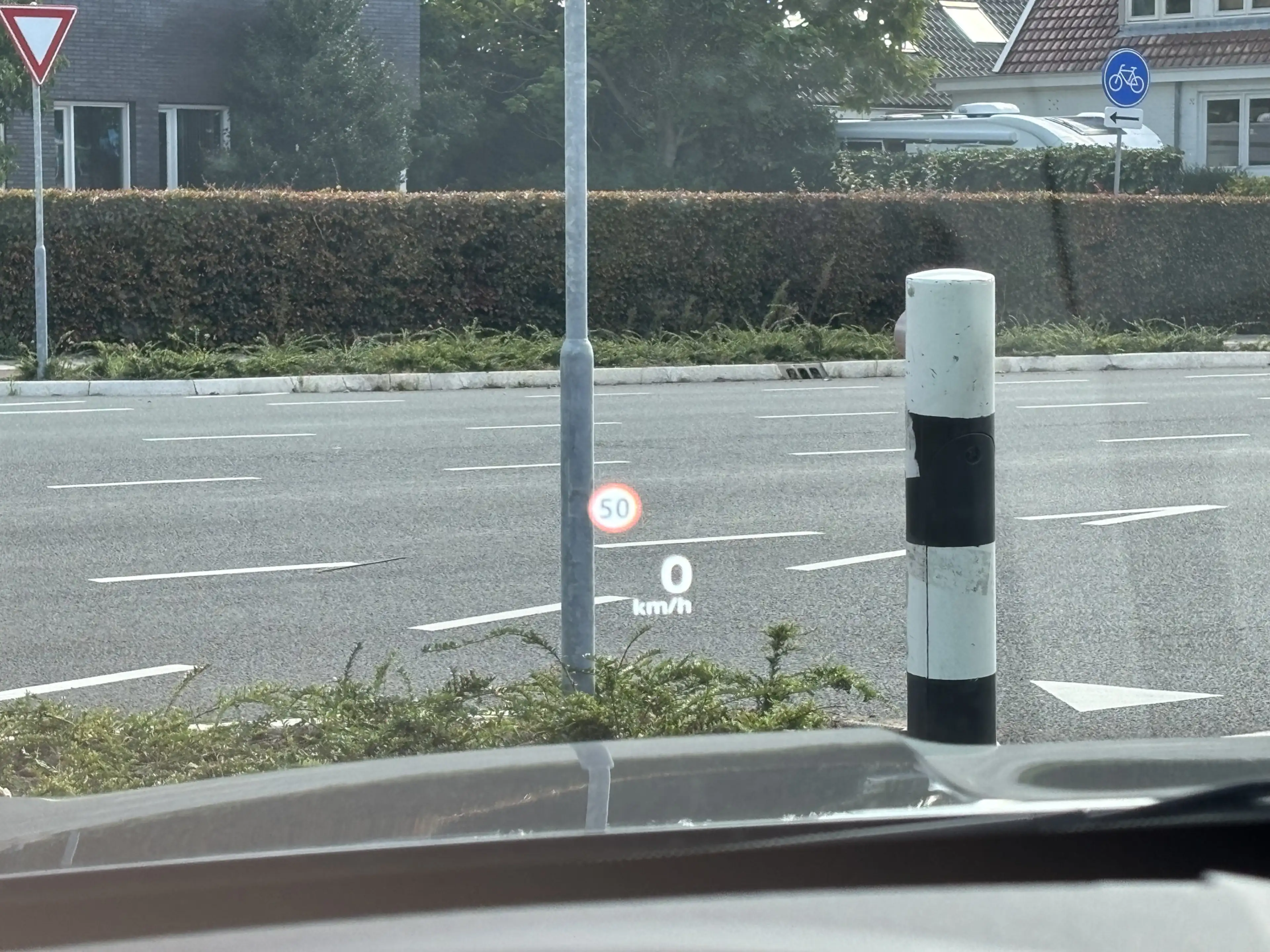 Mitsubishi Outlander 2.4 PHEV Instyle — photo 19