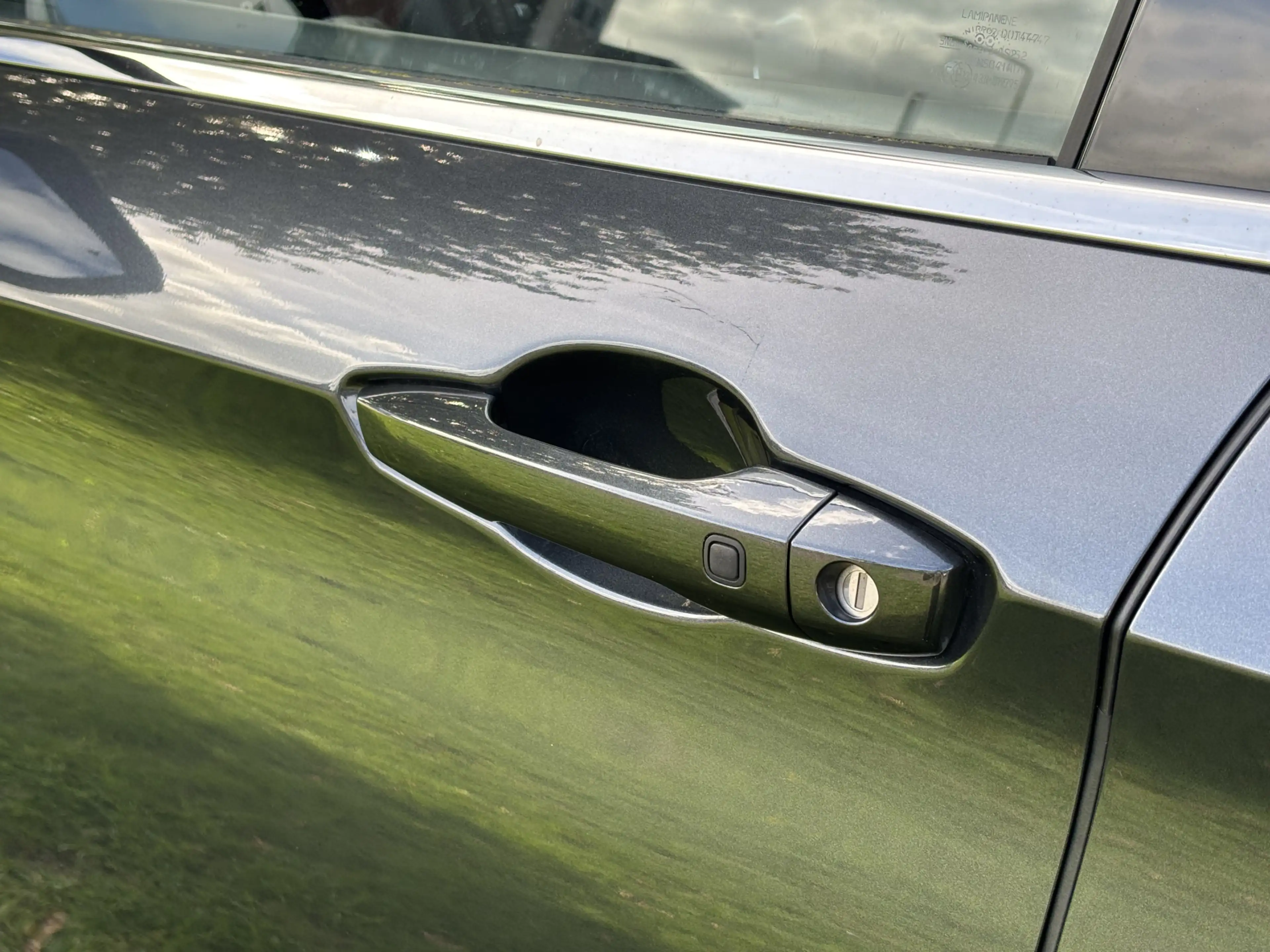Mitsubishi Outlander 2.4 PHEV Instyle — photo 10