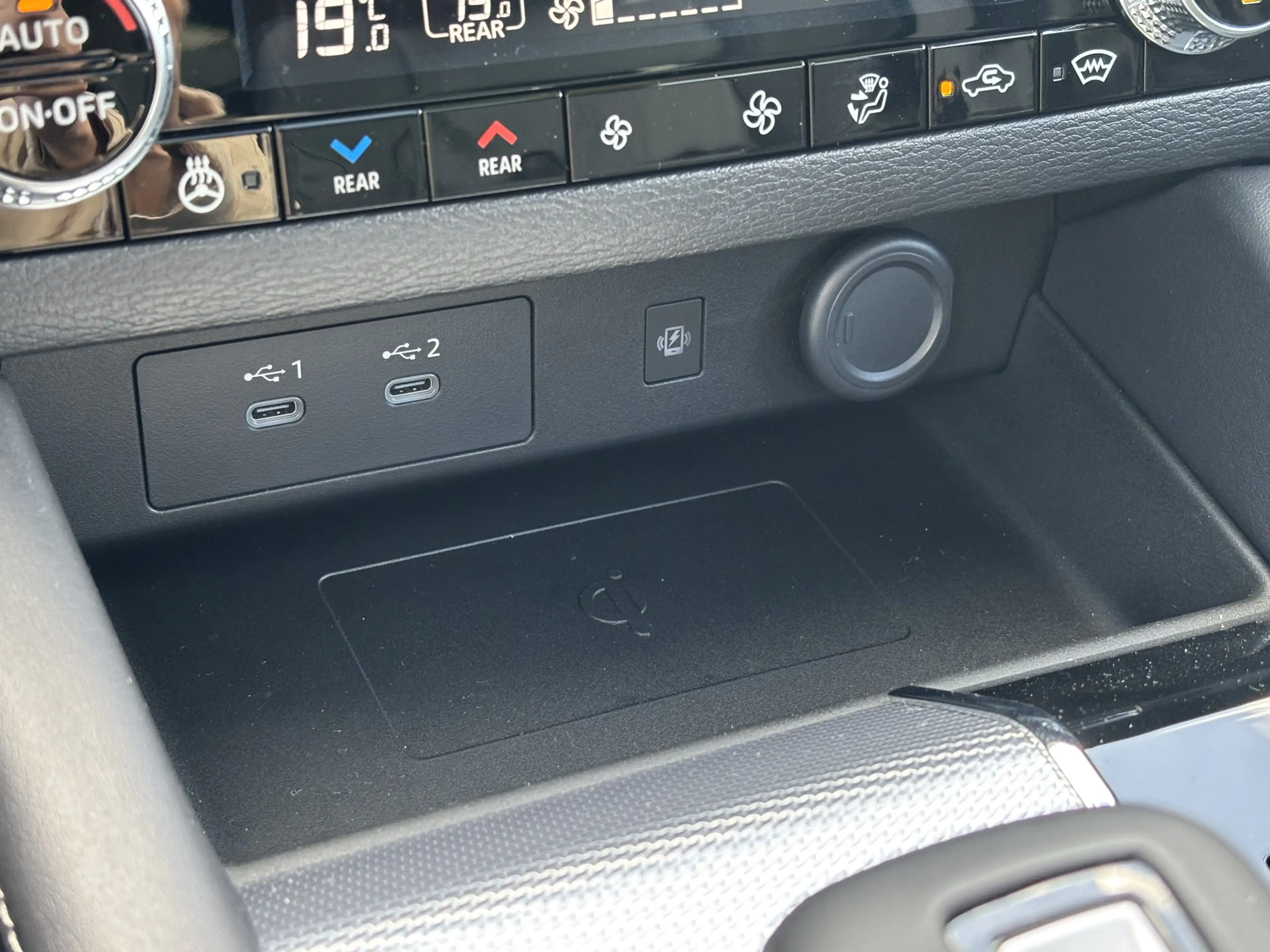 Mitsubishi Outlander 2.4 PHEV Instyle — photo 23