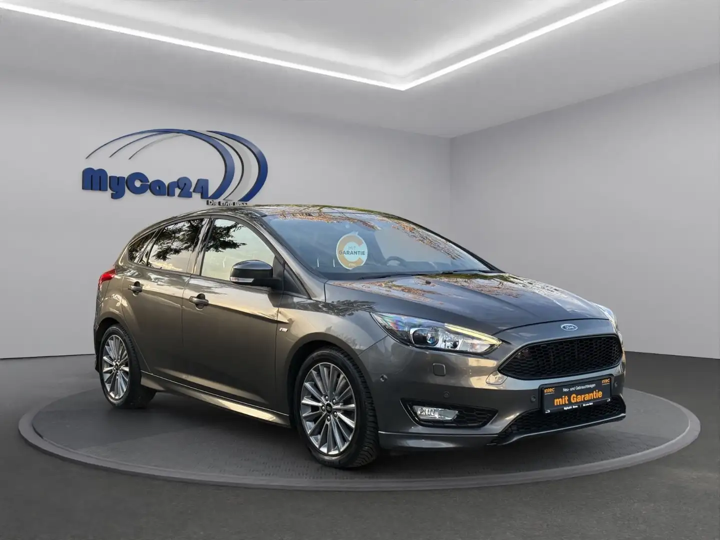 Ford Focus 1.5 Lim. ST-LineI Autom.INaviISZHIGarantie Gris - 2