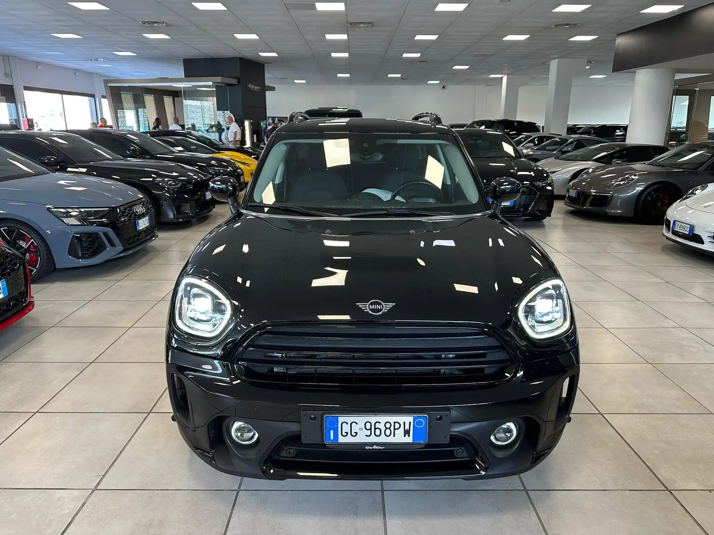 MINI Cooper Countryman 1.5 Hype auto Nero - 2