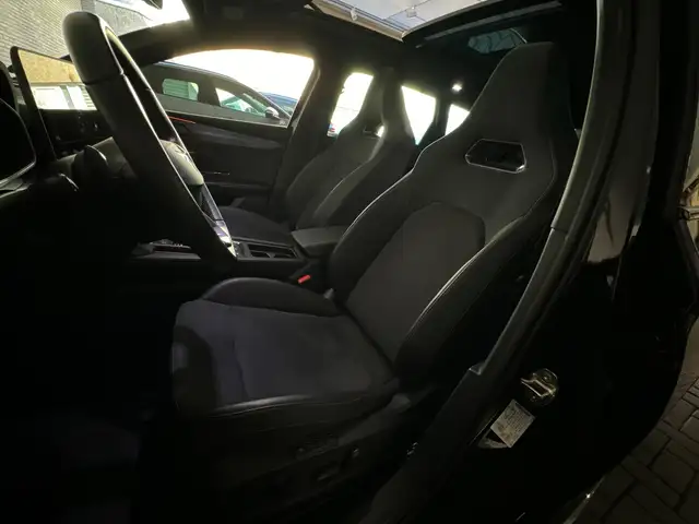 CUPRA Leon view 4