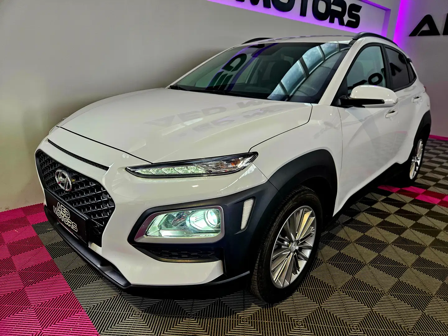 Hyundai KONA Style 4WD Weiß - 2