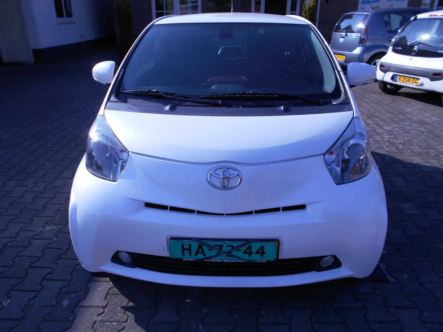 Toyota iQ 1.0 VVTi Asp. Pearl Wit - 2