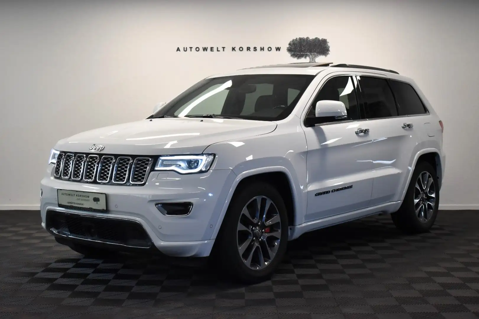 Jeep Grand Cherokee Overland*PANO*KAM *AHK*SITZLUFT Weiß - 1
