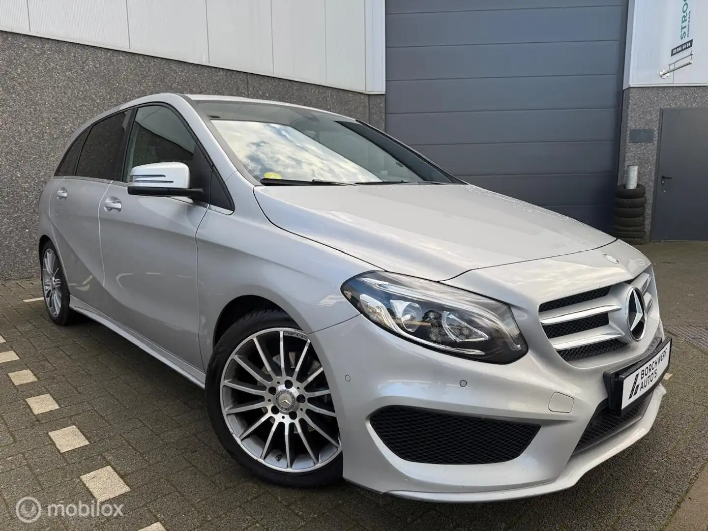Mercedes-Benz B 180 CDI AMG Line Xenon Camera Nette staat - 2