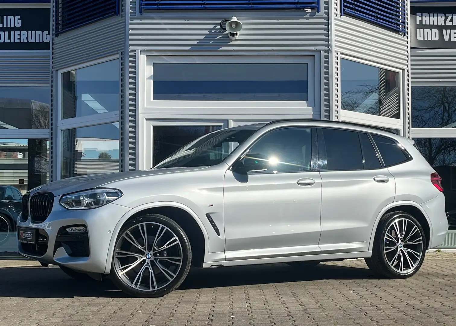 BMW X3 M M40 i Silber - 1