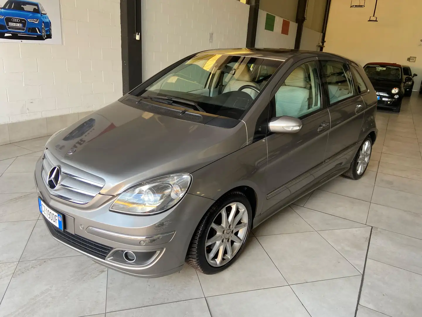 Mercedes-Benz B 200 B 200 cdi Sport NEOPATENTATI Silber - 2