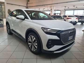 Q4 Sportback e-tron Sportback 40 Business Advanced
