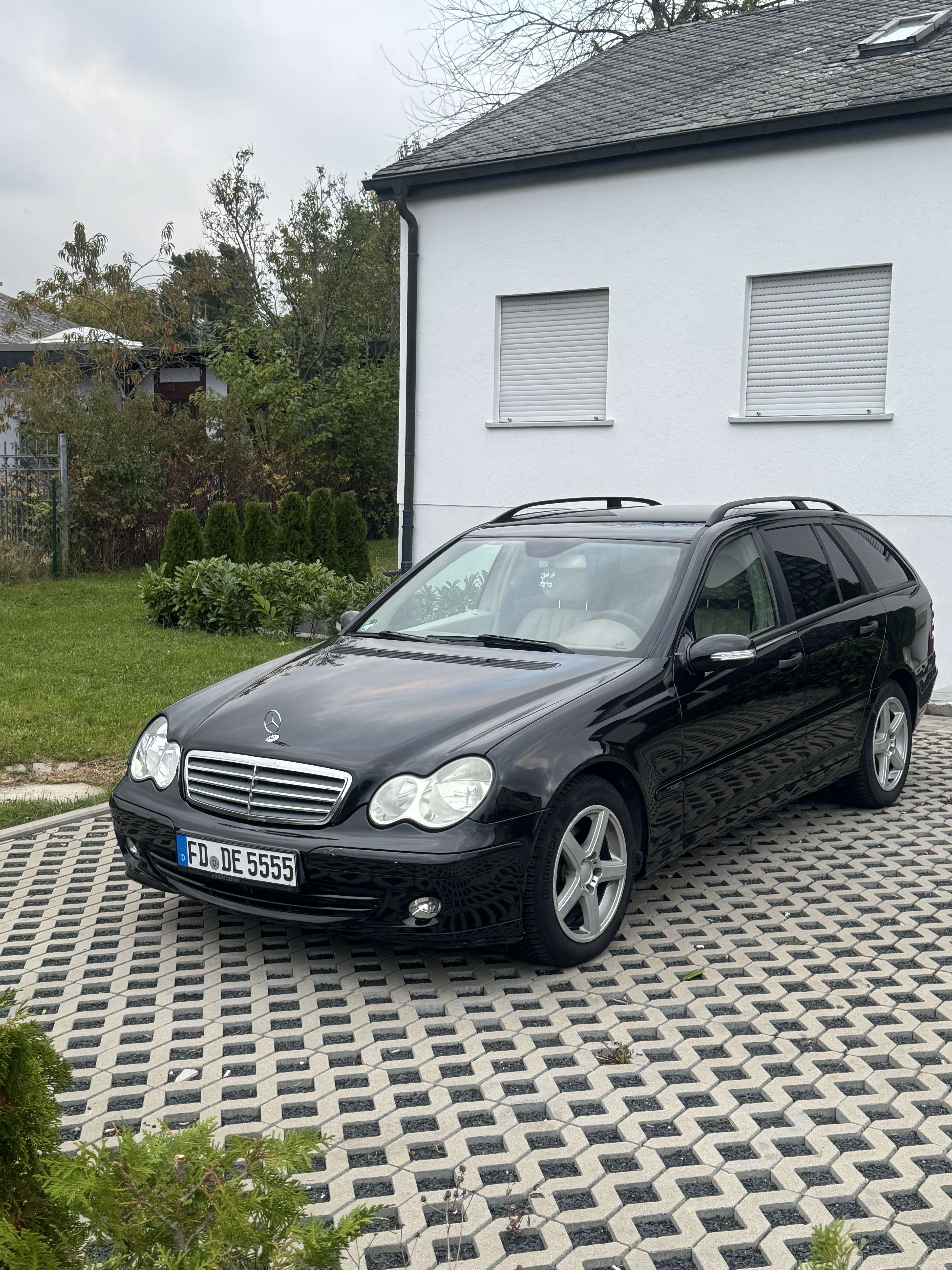 Second hand Mercedes Benz C-Class 