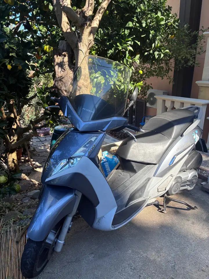 Peugeot Geopolis 400