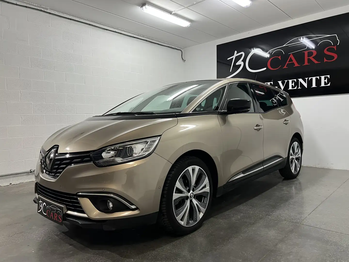 Renault Grand Scenic 1.33 TCe BOITE AUTO*GARANTIE*7 PLACES*GPS*CAMERA* - 1