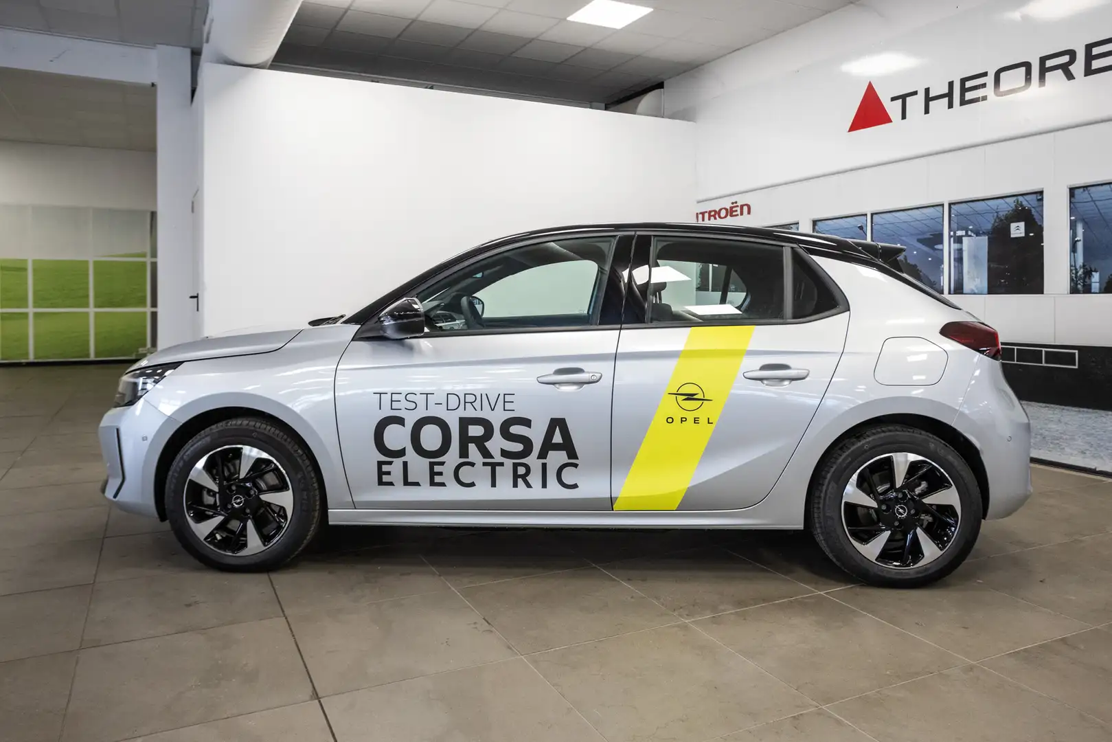 Opel Corsa electric GS 136cv Argento - 2